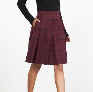 Banana Republic Burgandy Checkered Pleated Skirt